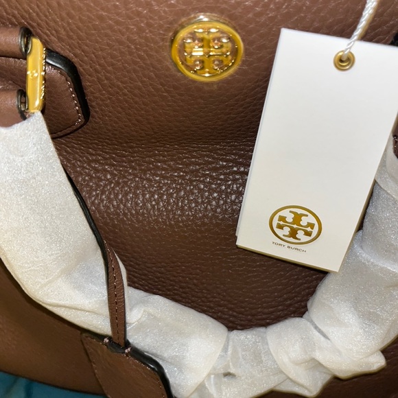 TORY BURCH
ROBINSON PEBBLED OPEN DOME SATCHEL - Picture 2 of 4